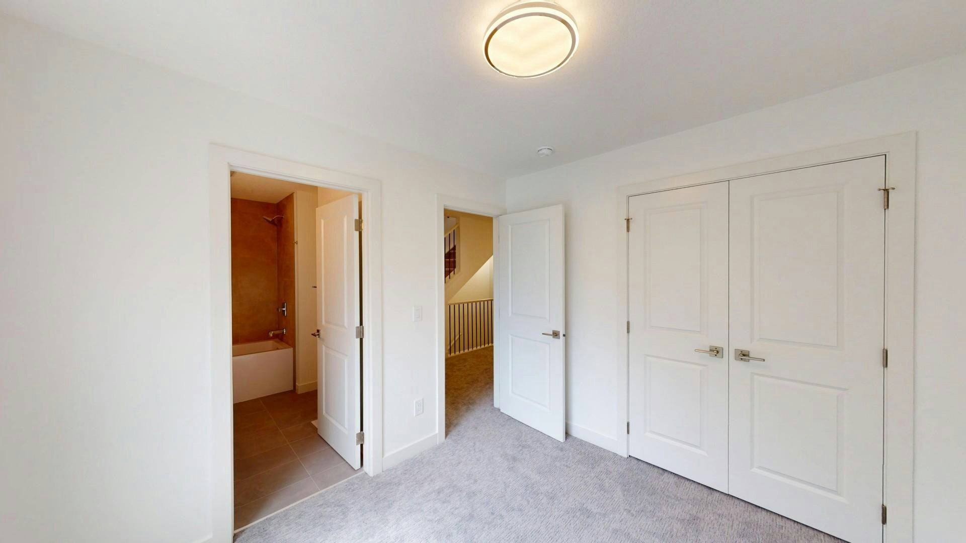 3331A-3331 19 Avenue Southwest, Calgary, AB, T3E 7T6 - 27
