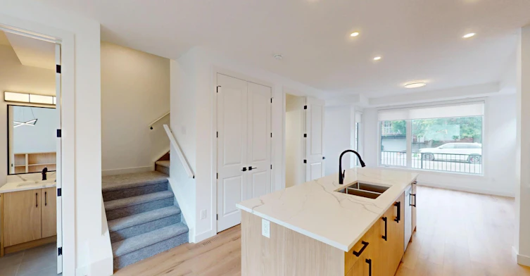 3331A-3331 19 Avenue Southwest, Calgary, AB, T3E 7T6 - 15