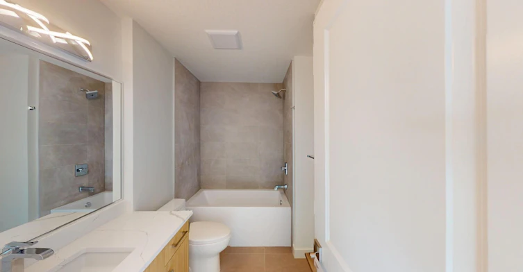 3331A-3331 19 Avenue Southwest, Calgary, AB, T3E 7T6 - 28