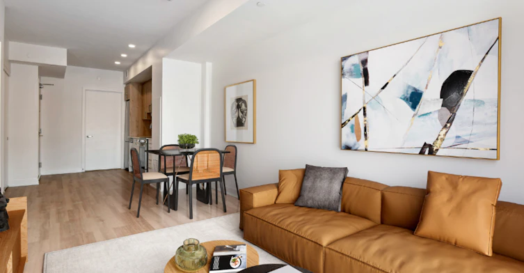 34-99 Fifth Avenue, Ottawa, ON, K1S 5K4 - 2
