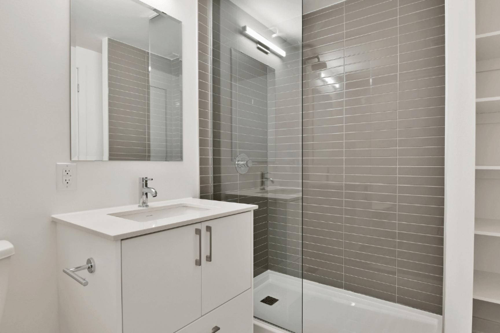 34-99 Fifth Avenue, Ottawa, ON, K1S 5K4 - 5