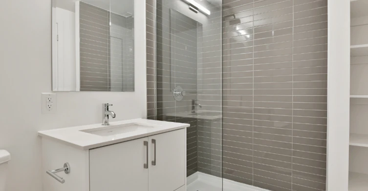34-99 Fifth Avenue, Ottawa, ON, K1S 5K4 - 5