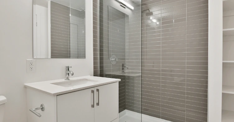 115-99 Fifth Avenue, Ottawa, ON, K1S 5K4 - 5
