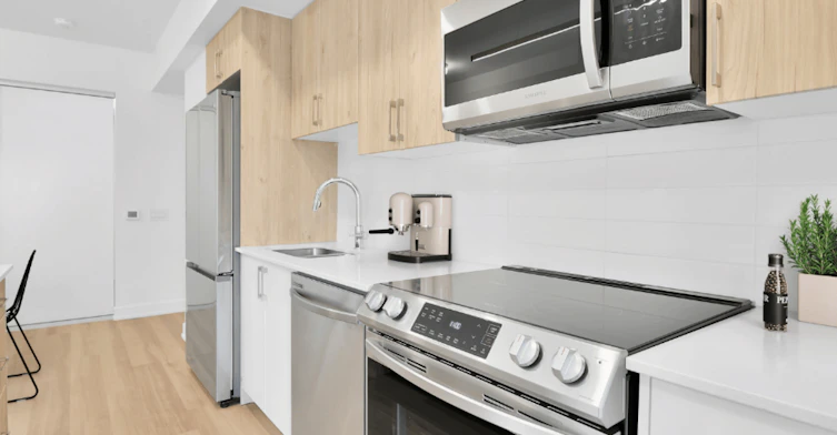 116-99 Fifth Avenue, Ottawa, ON, K1S 5K4 - 2