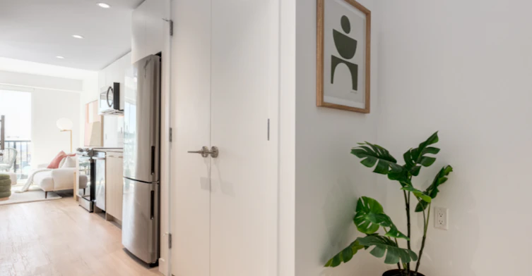 8-126 E 21st Street, North Vancouver, BC, V7M 2K7 - 4
