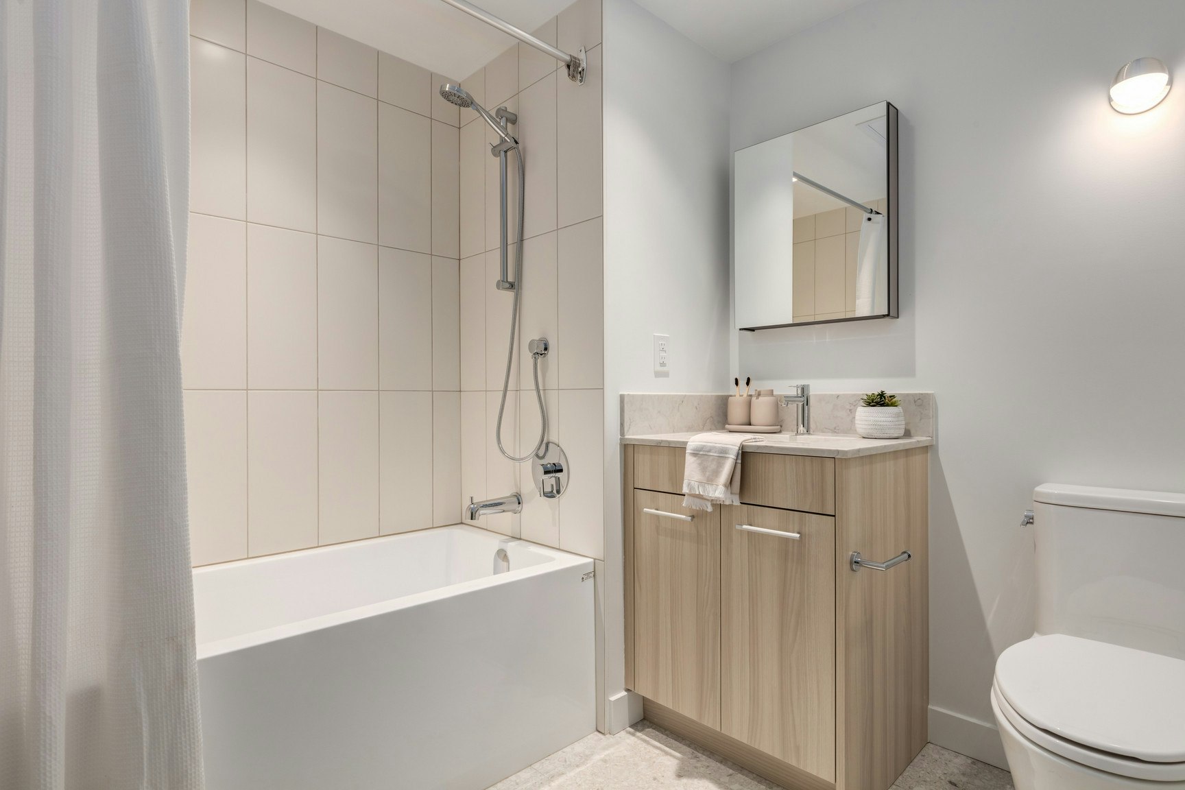 126 E 21st Street, North Vancouver, BC, V7M 2K7 - 8