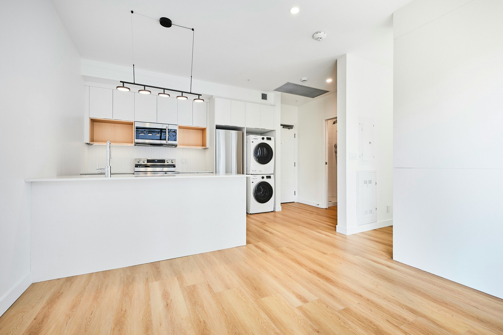 665 8 Street Southwest, Calgary, AB, T2P 3K7 - 5