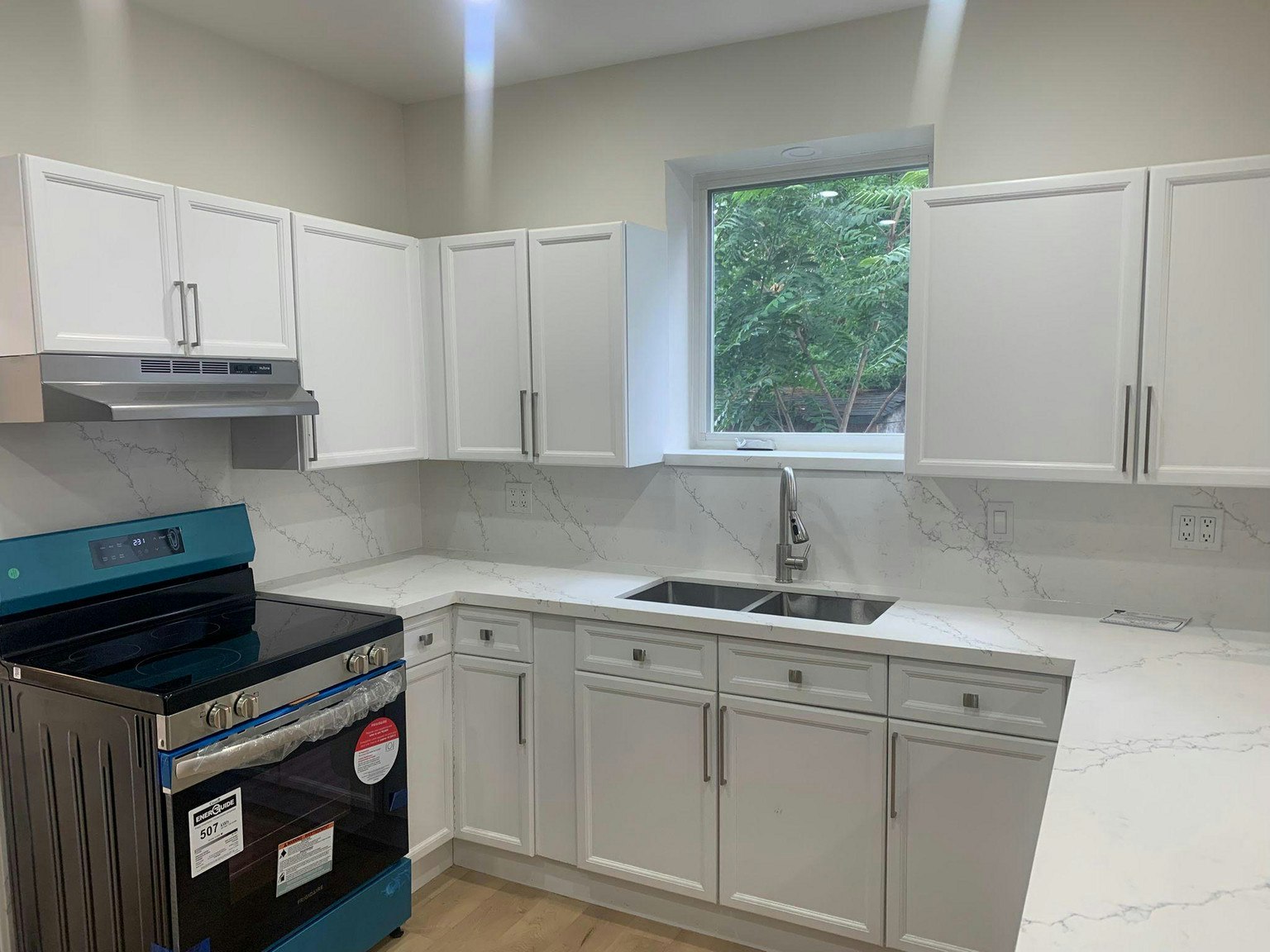 126 Evans Street, Hamilton, ON, L8L 1W7 - 2