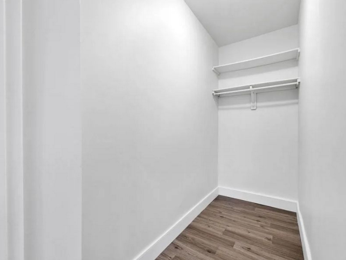 803-3045 Queen Frederica Drive, Mississauga, ON, L4Y 3A2 - 7