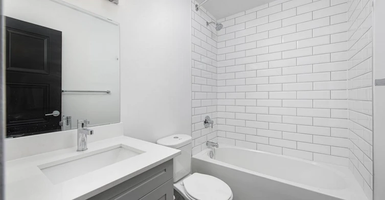 409-7110 Darcel Avenue, Mississauga, ON, L4T 3C5 - 7