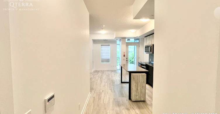 107-251 Manitoba Street, Toronto, ON, M8Y 0C7 - 2