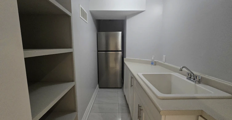BSMT-66 Greenfield Drive, Toronto, ON, M9B 1H3 - 10