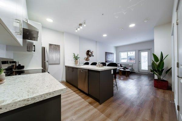 111-8610 159 Street Northwest, Edmonton, AB, T5R 5Z9 - 5