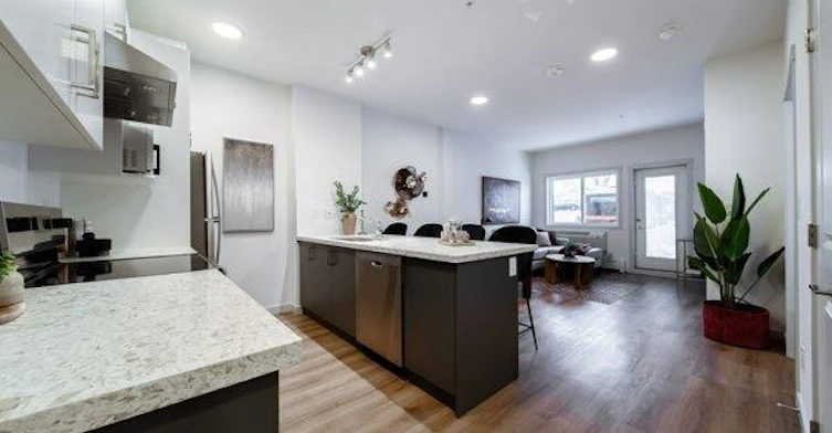 111-8610 159 Street Northwest, Edmonton, AB, T5R 5Z9 - 5