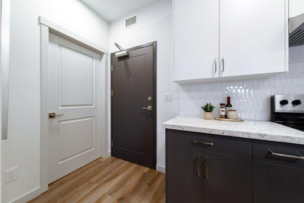 111-8610 159 Street Northwest, Edmonton, AB, T5R 5Z9 - 16