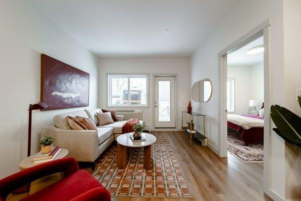 120-8610 159 Street Northwest, Edmonton, AB, T5R 5Z9 - 2
