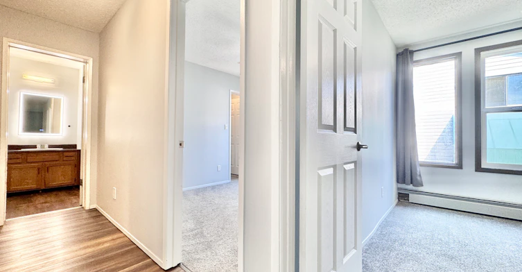 3-11824 86 Street Northwest, Edmonton, AB, T5B 3K1 - 68
