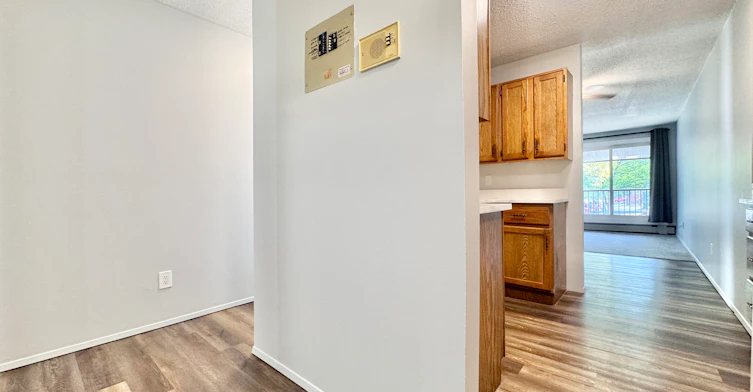 3-11824 86 Street Northwest, Edmonton, AB, T5B 3K1 - 79