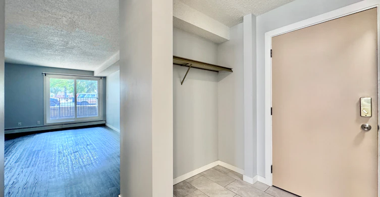 3-11824 86 Street Northwest, Edmonton, AB, T5B 3K1 - 45