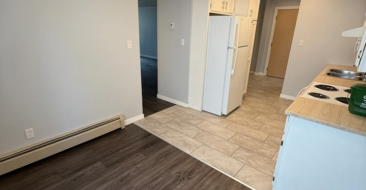 3-11824 86 Street Northwest, Edmonton, AB, T5B 3K1 - 5
