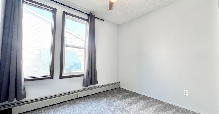 3-11824 86 Street Northwest, Edmonton, AB, T5B 3K1 - 69
