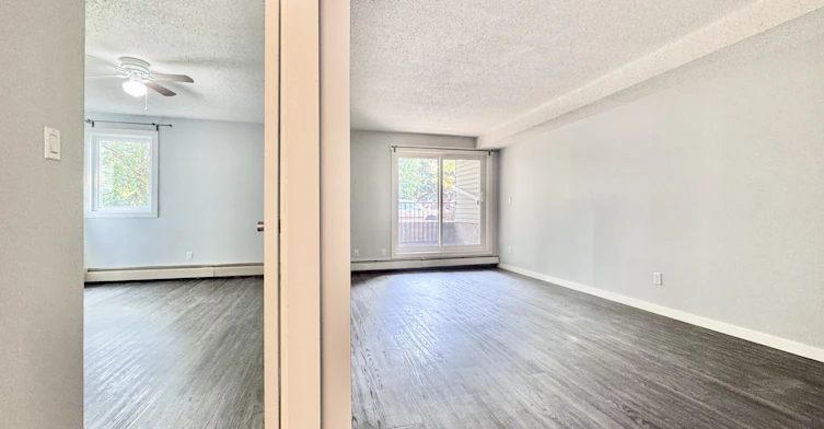 8-11824 86 Street Northwest, Edmonton, AB, T5B 3K1 - 52