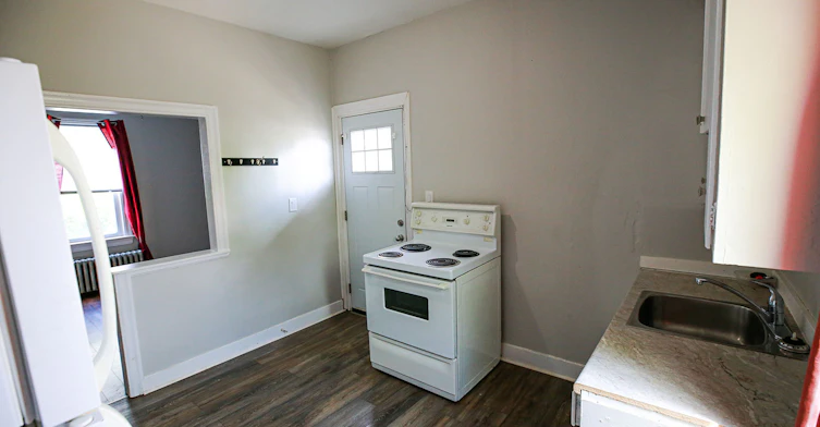 52 Empire Street, Welland, ON, L3B 2L4 - 6