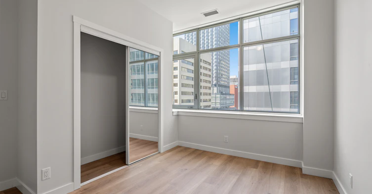 1104-736 8 Avenue Southwest, Calgary, AB, T2P 1H4 - 9