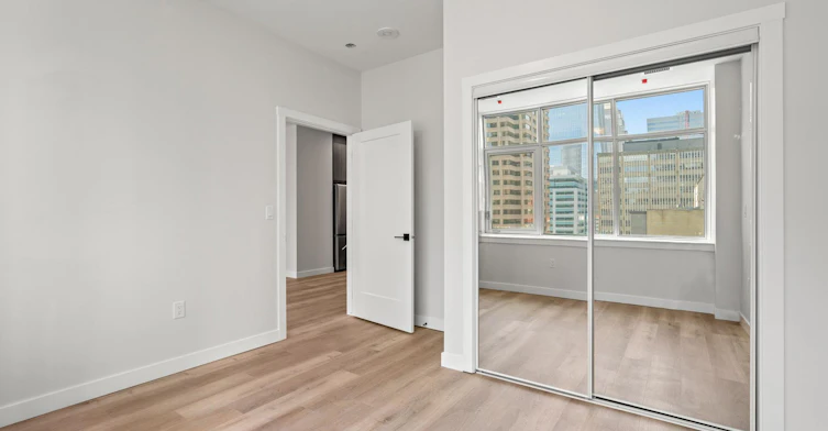 710-736 8 Avenue Southwest, Calgary, AB, T2P 1H4 - 15
