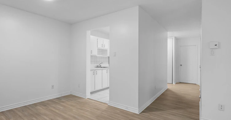 1700 Lévesque Boulevard Est, Laval, QC, H7G 4S1 - 3