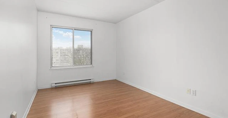 1750 Lévesque Boulevard Est, Laval, QC, H7G 1E3 - 10