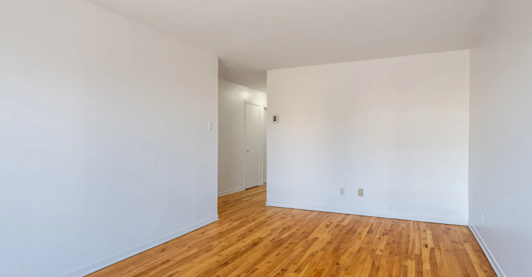 22 Saint Elzéar Boulevard Ouest, Laval, QC, H7M 1E2 - 10