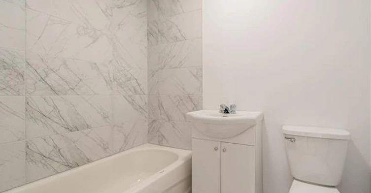 1020 De Salaberry Rue, Montréal, QC, H3L 1L3 - 6