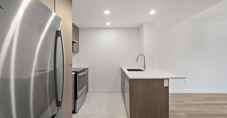 407-6311 Gouin Boulevard Ouest, Montréal, QC, H4K 1A7 - 6