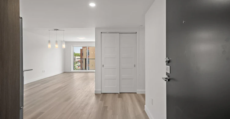 407-6311 Gouin Boulevard Ouest, Montréal, QC, H4K 1A7 - 3