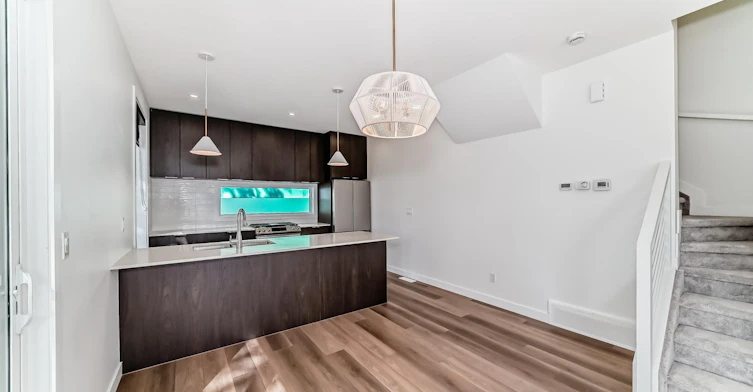7724 105 Avenue, Edmonton, AB, T6A 3L6 - 17