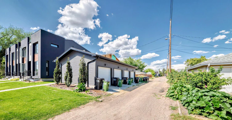 7724 105 Avenue, Edmonton, AB, T6A 3L6 - 64