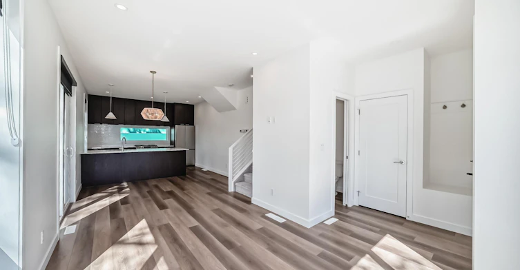 7724 105 Avenue, Edmonton, AB, T6A 3L6 - 18