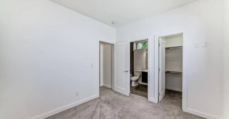 7724 105 Avenue, Edmonton, AB, T6A 3L6 - 37