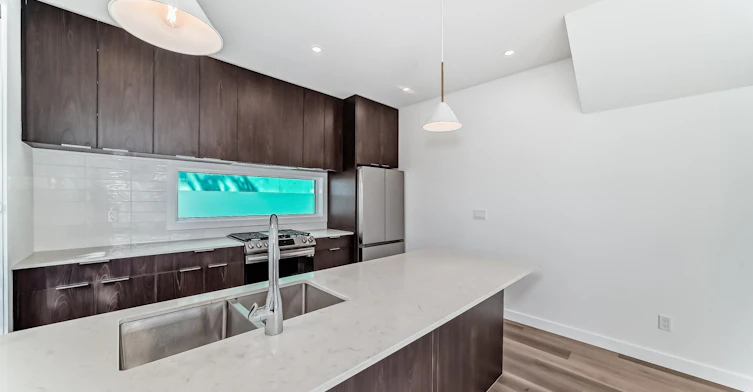 7724 105 Avenue, Edmonton, AB, T6A 3L6 - 7