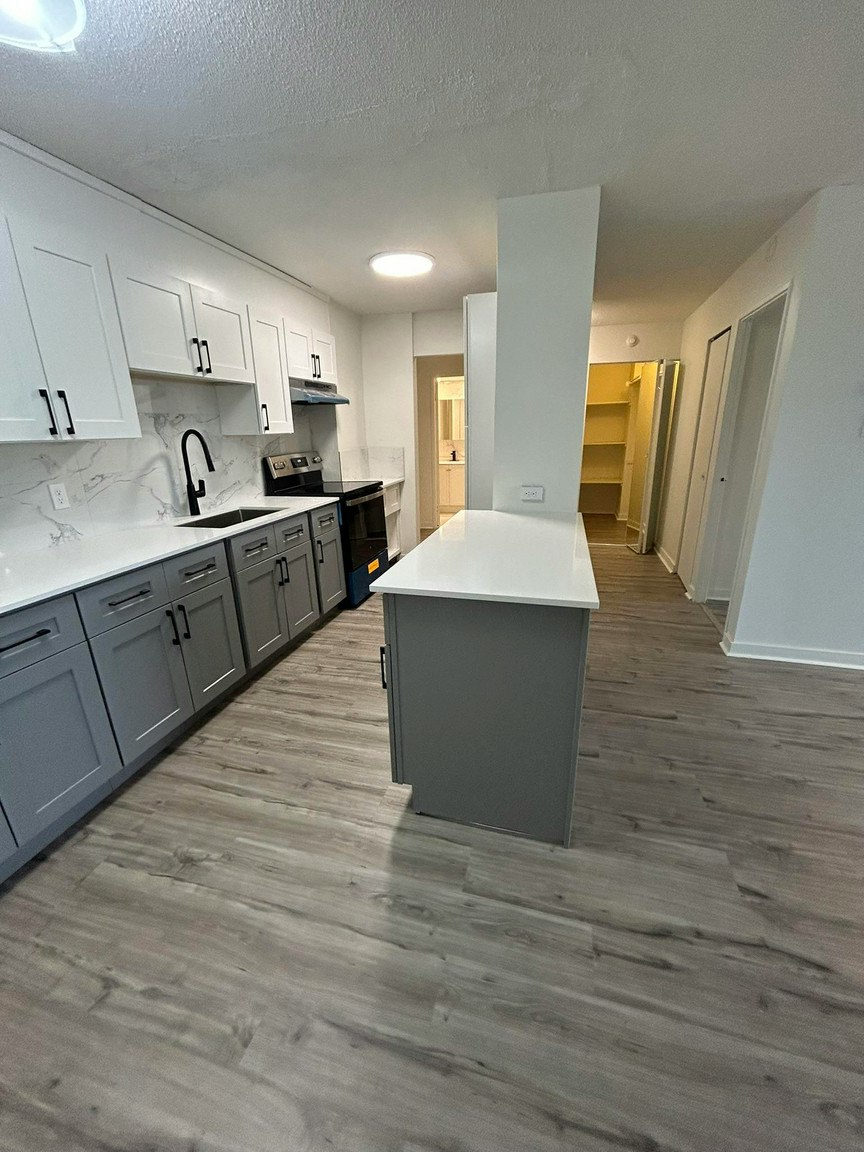 6260 Northcrest Place, Montréal, QC, H3S 2T4 - 2