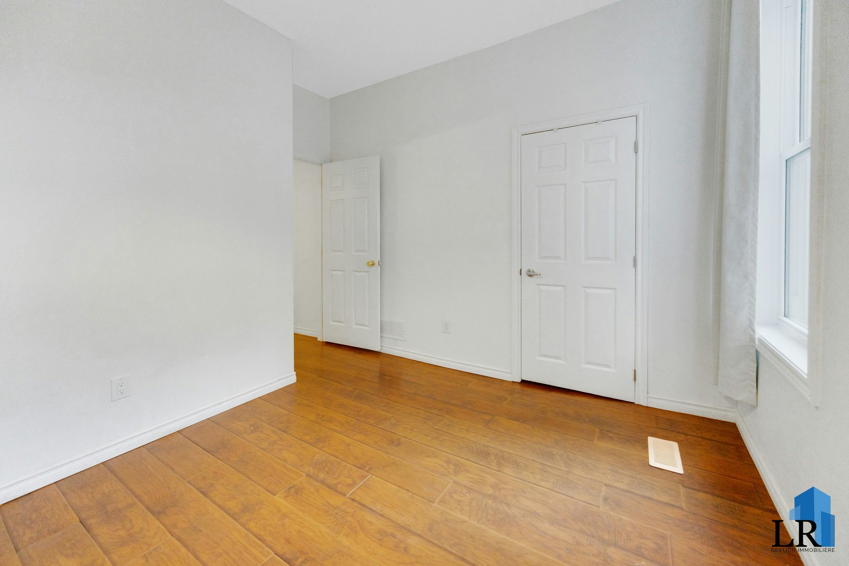 1-404 Bay Street, Ottawa, ON, K1R 6A4 - 8