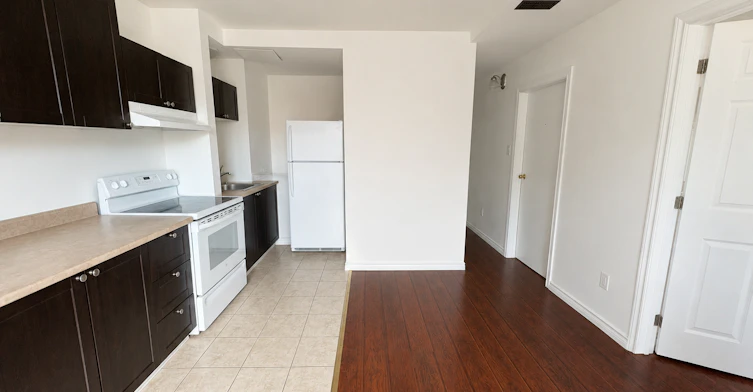 2-404 Bay Street, Ottawa, ON, K1R 6A4 - 4