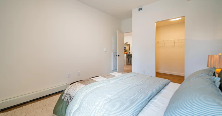 102-2040 37 Street Southwest, Calgary, AB, T3E 3A6 - 17