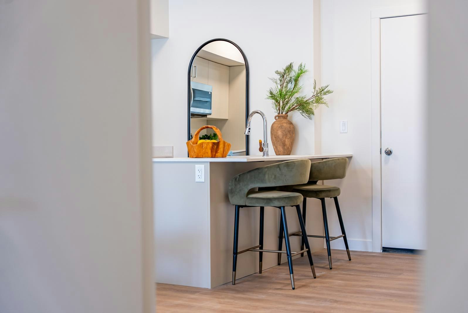 103-2040 37 Street Southwest, Calgary, AB, T3E 3A6 - 2