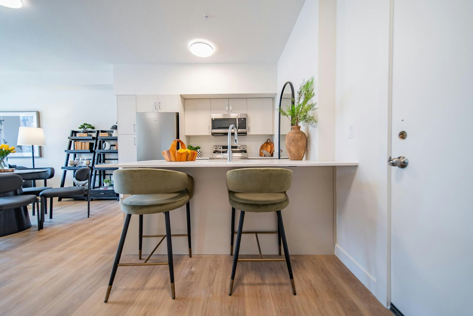 103-2040 37 Street Southwest, Calgary, AB, T3E 3A6 - 8