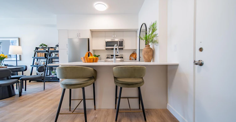 103-2040 37 Street Southwest, Calgary, AB, T3E 3A6 - 8
