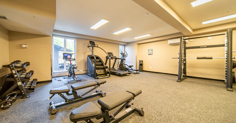 607-2040 37 Street Southwest, Calgary, AB, T3E 3A6 - 37