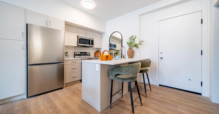 417-2040 37 Street Southwest, Calgary, AB, T3E 3A6 - 34