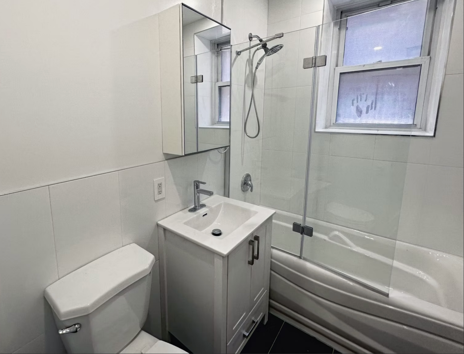 5235 De La Côte Saint Luc Chemin, Montréal, QC, H3W 2H8 - 17